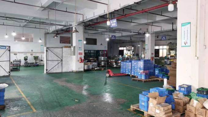 Μεγάλη χωρητικότητα 25L Τεχνουργός Τυποποίησης Χαρτιού Για Χαρτί 8 φύλλα Α4 CD Πιστωτική κάρτα CD210P-8 15